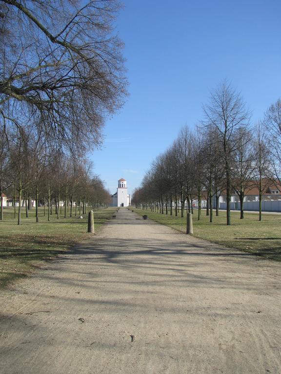 Pension Am Radweg & Ristorante Juani Wriezen Buitenkant foto